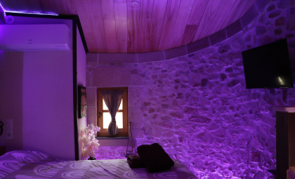 La Tour secrète Jacuzzi & Sauna