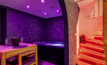L'AppartOsé — love room à Tresserve