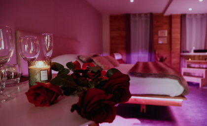 Suite Charme La Manova — love room à Saint Martin d’Auxigny
