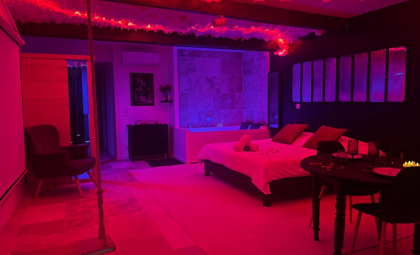 The Light Love Room — love room à Villemur-sur-Tarn