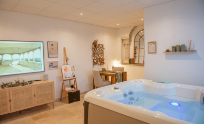 Le couvent des Cordelières — love room à Cholet