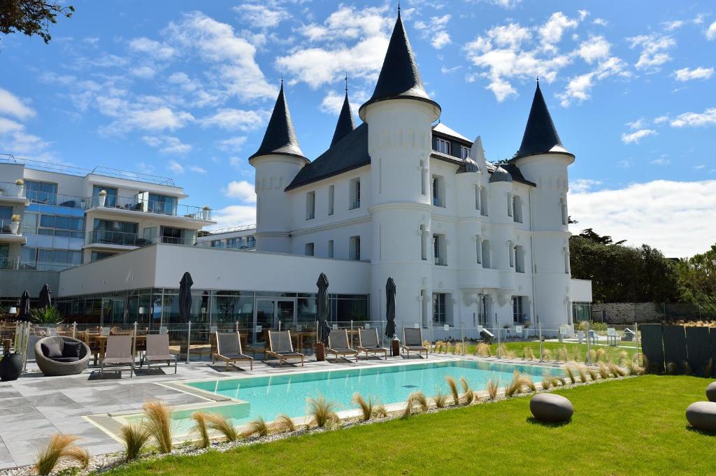 Hôtel Château des Tourelles — love room à Pornichet