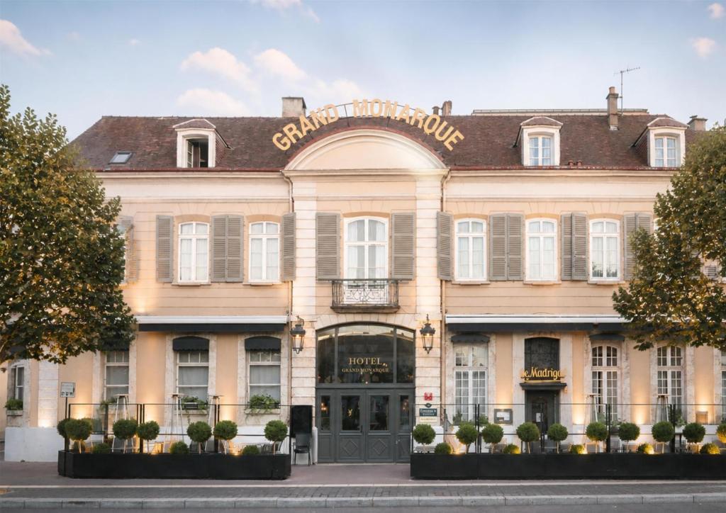 Le Grand Monarque — love room à Chartres