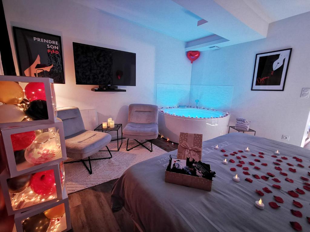 LoveSparadise — love room à Saints