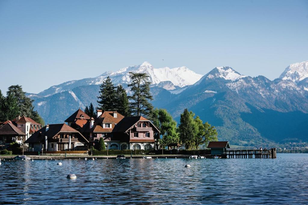 Auberge du Père Bise — love room à Talloires