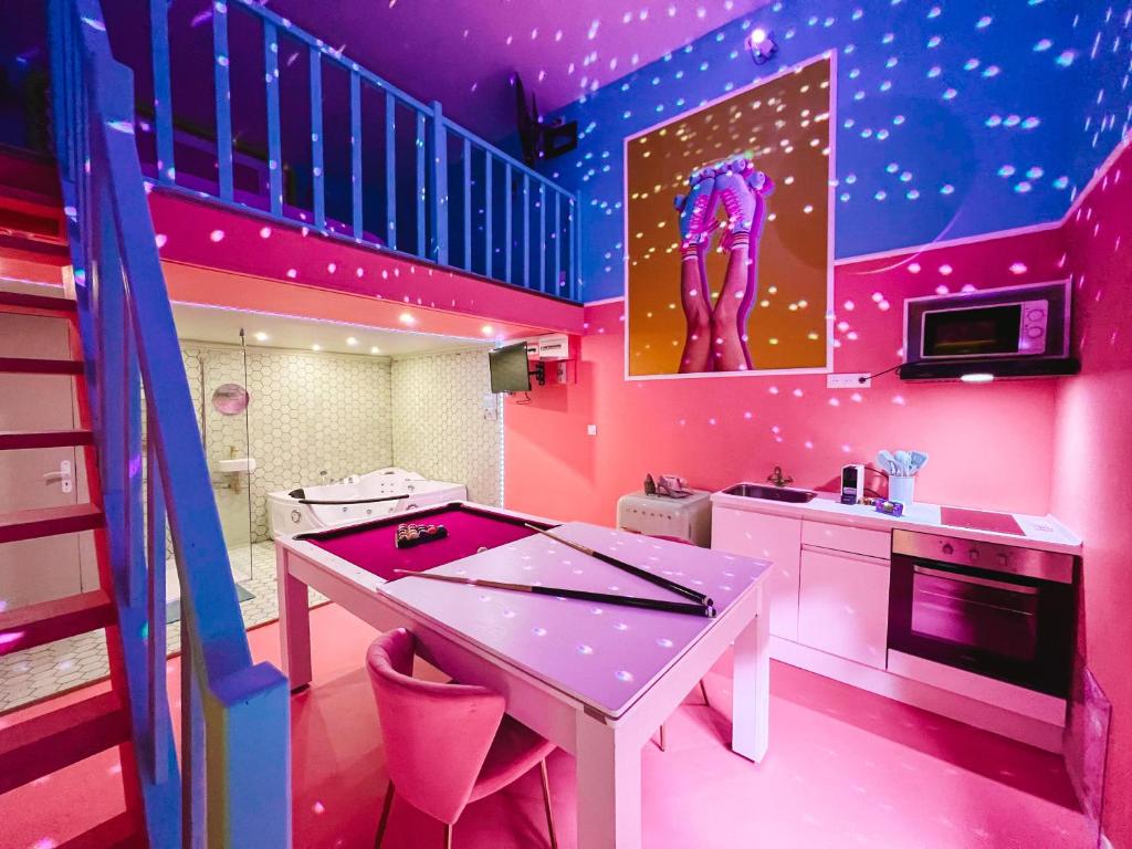 Funky House SPA — love room à Douai