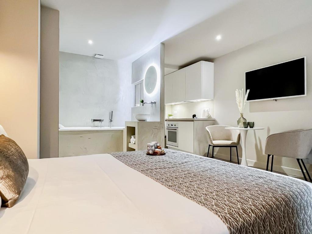 Loveroom Muse old town — love room à Annecy