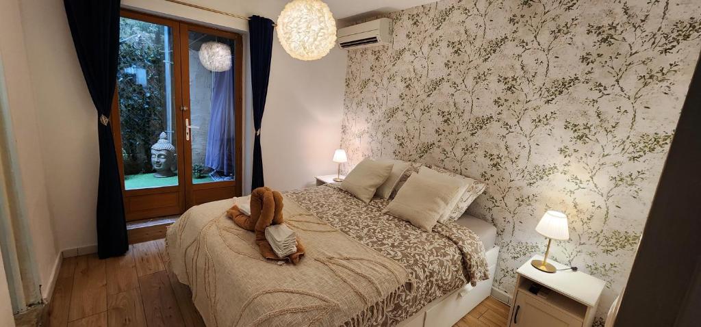 Suite Jacuzzi Prestige — love room à Avignon