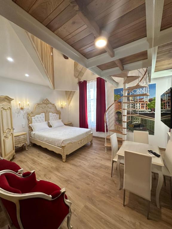 Suite Impériale — love room à Narbonne