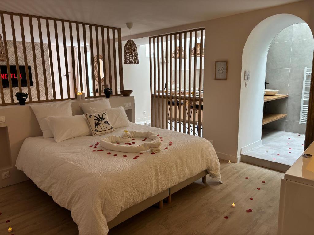 Suite Banjar Luxe — love room à St-Aubin-d’Aubigné