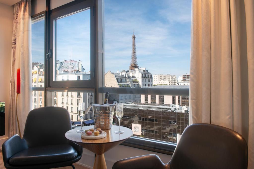 Le Parisis - Paris Tour Eiffel — love room à Paris 15