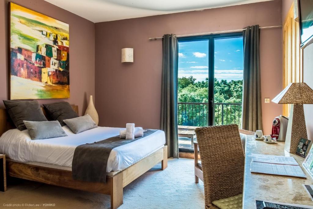 Disini Luxury Hotel — love room à Castries