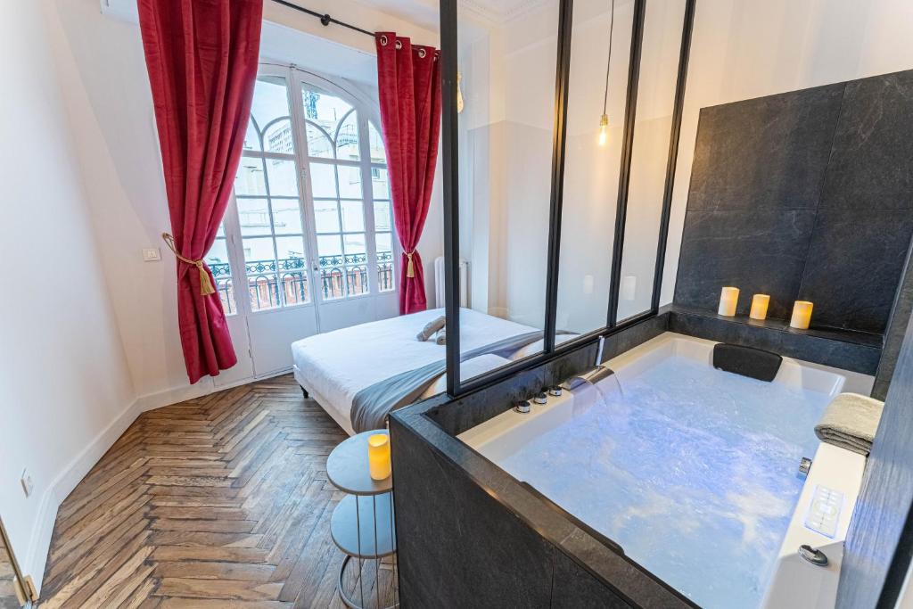 Jacuzzi Nice Loft — love room à Nice