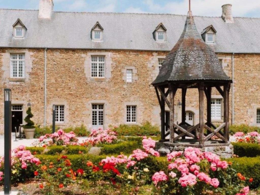 Hôtel de l'Abbaye — love room à Le Tronchet