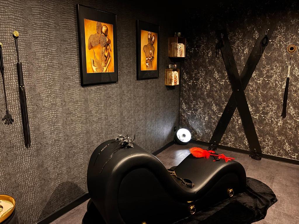 La Suite Maléfik — love room à Valenciennes