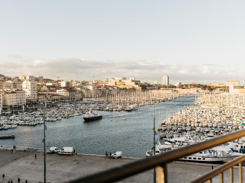 New Hotel Le Quai — love room à Marseille