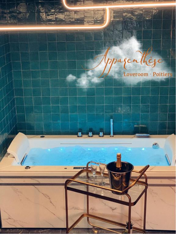 Apparenthèse — love room à Poitiers