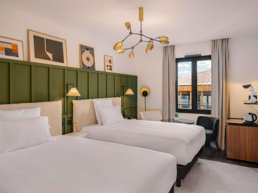 Marty Hotel Bordeaux — love room à Bordeaux centre