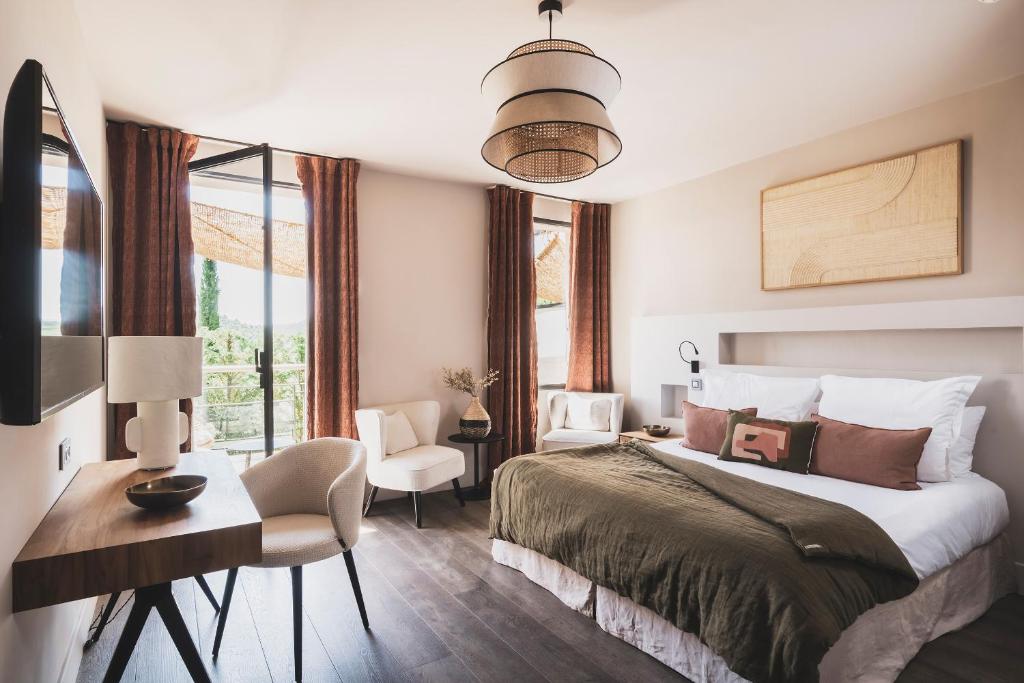 Les Lodges Sainte-Victoire — love room à Aix-en-Provence