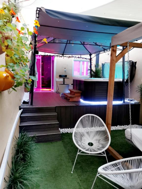 Le Jardin d'Eden — love room à Villeurbanne