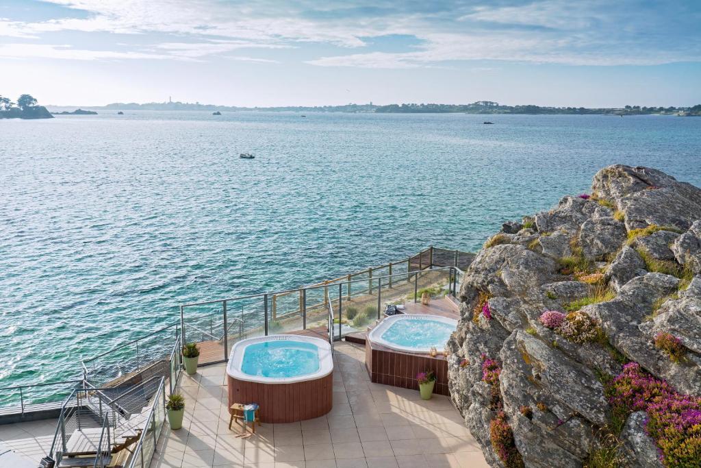 Hôtel Valdys Thalasso — love room à Roscoff