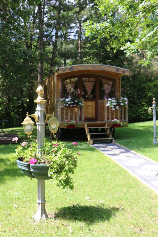 Les Roulottes à Sandie — love room à Marange-Silvange