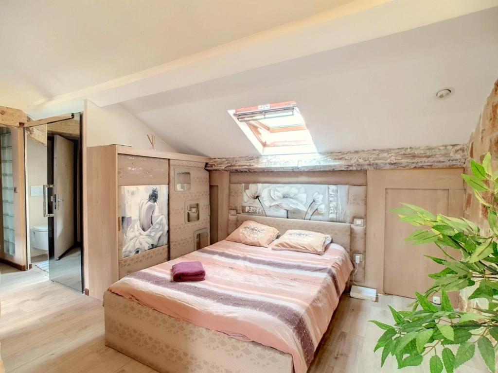Studio luxe jacuzzi croisette — love room à Cannes