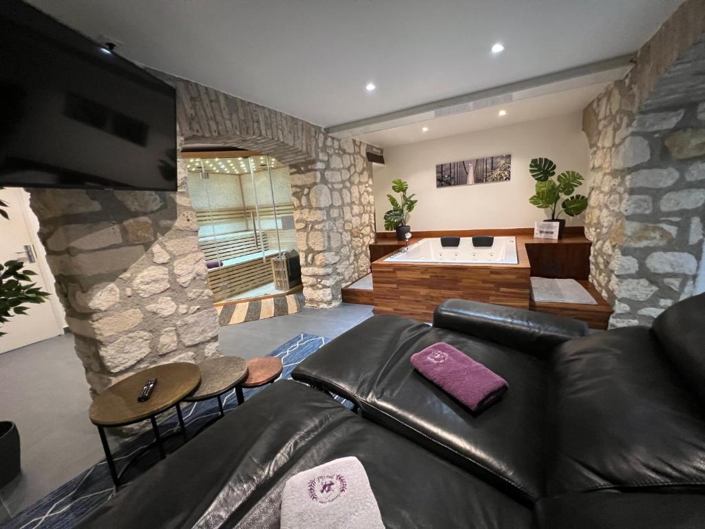 Appart Spa Privatif — love room à Reims