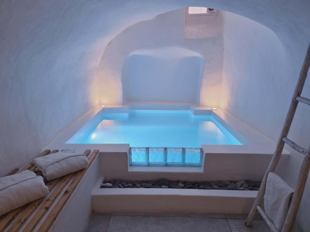 La Cesarine — love room à Mougins (11km)