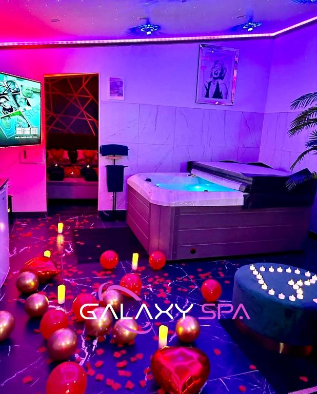 Galaxy Spa Suite Jupiter — love room à Nancy