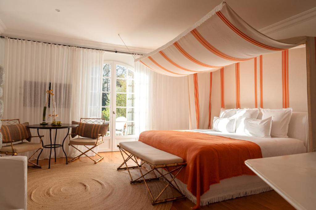Brindos, Lac & Château — love room à Anglet