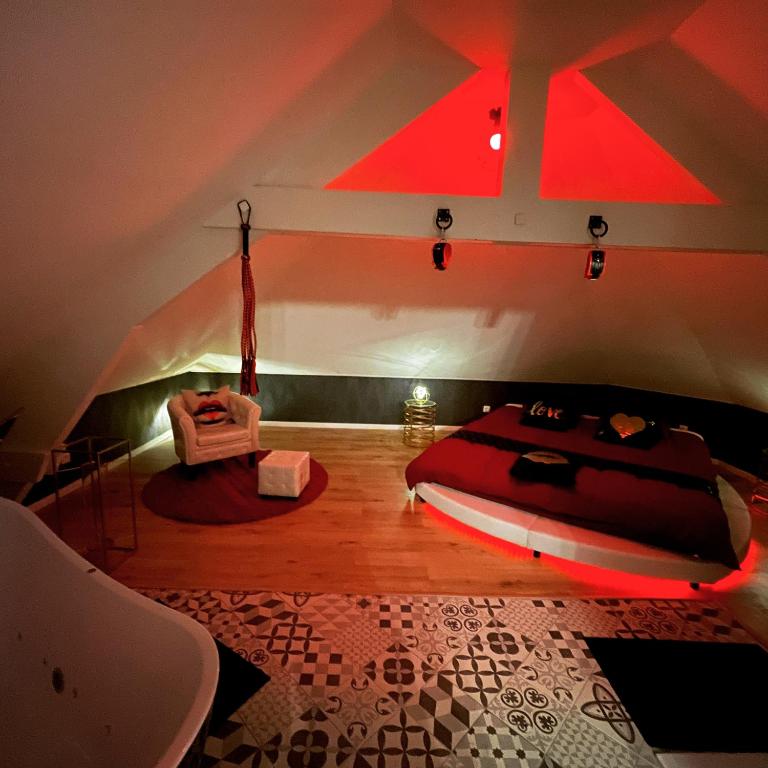 RedRoom — love room à Valenciennes