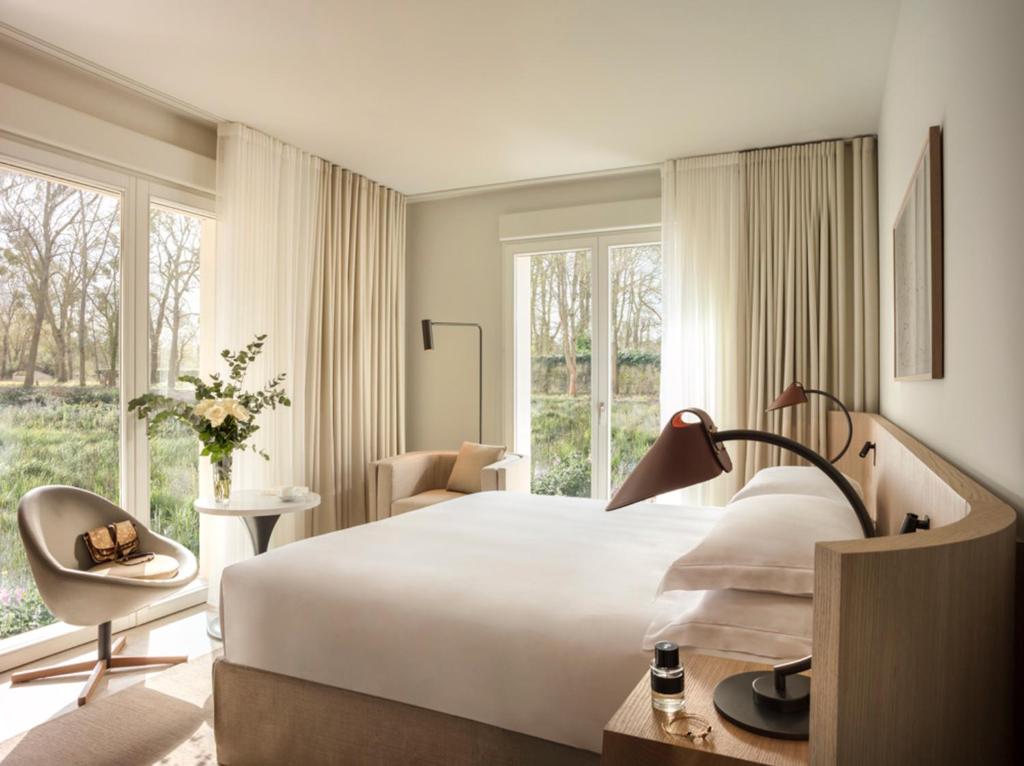 Le Grand Pavillon Chantilly — love room à Chantilly