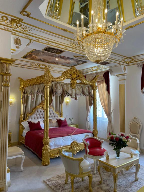 Suite Impériale — love room à Narbonne