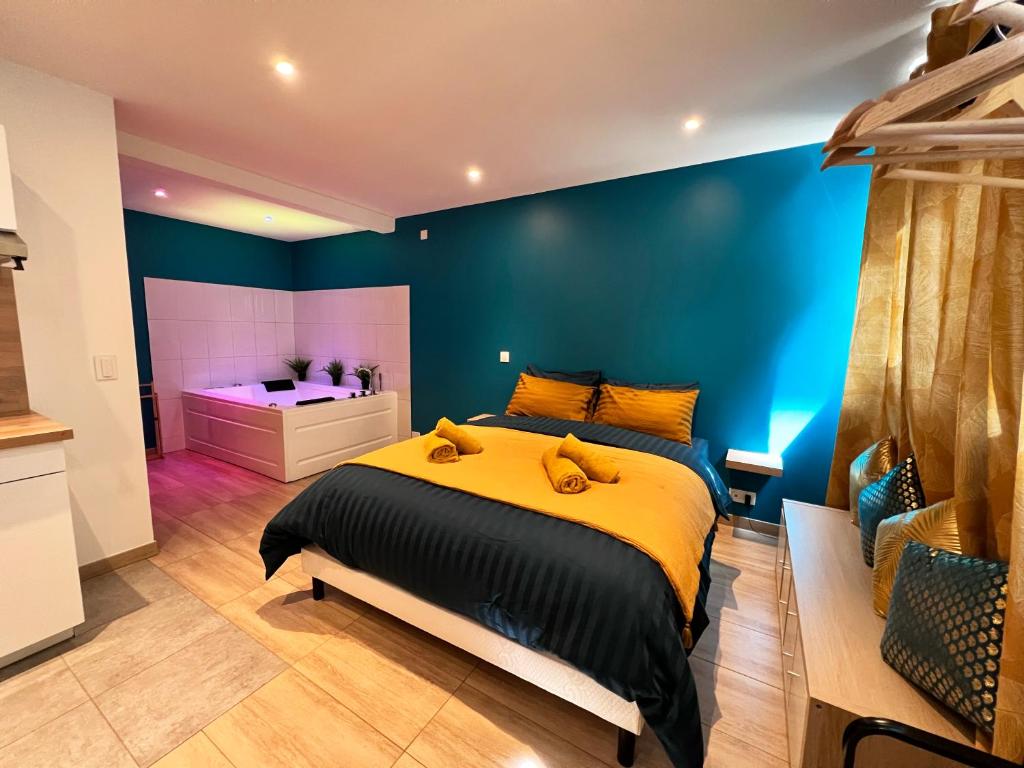 Jacuzzi Appartement — love room à Narbonne