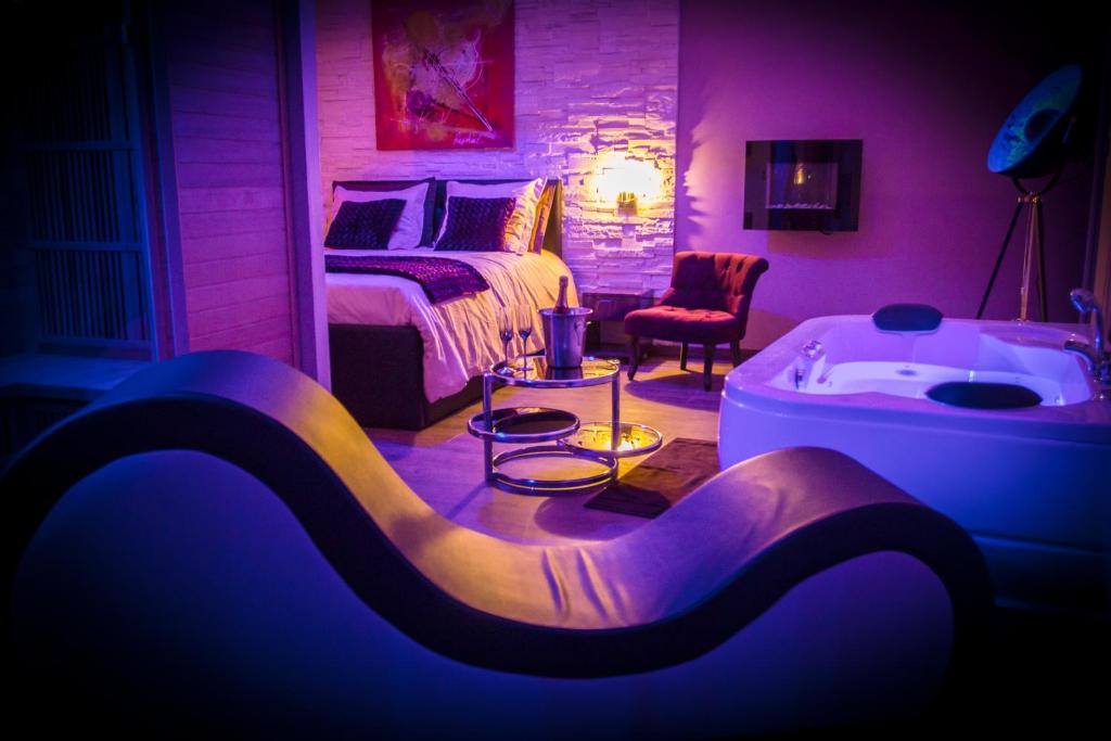 Suite Romantique & Spa — love room à Dijon