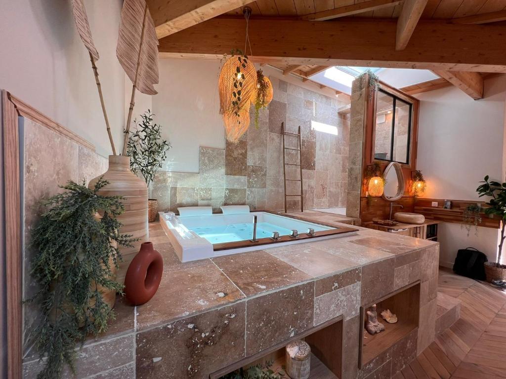 Suite Bali — love room à Angers