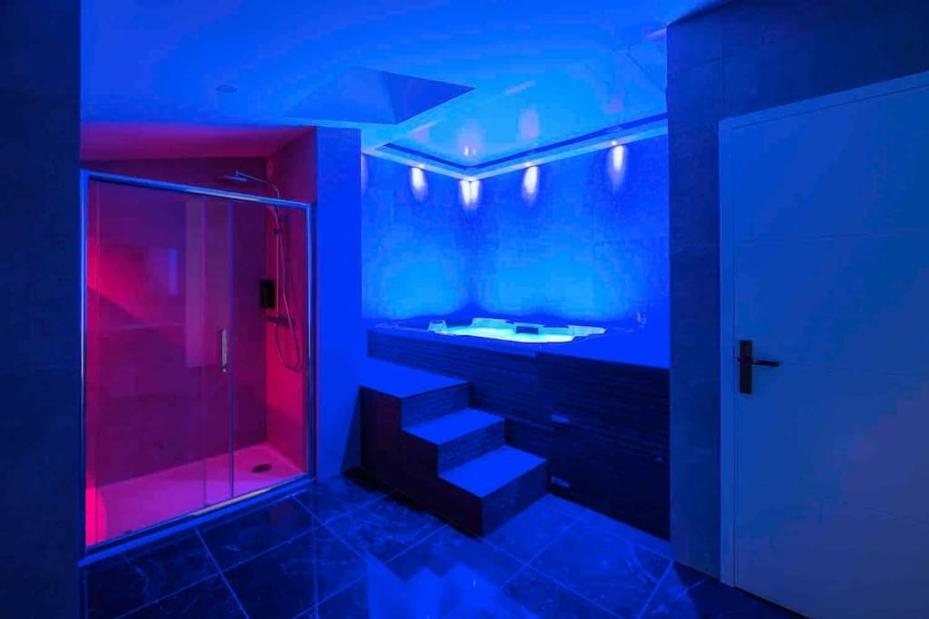 Appartement jacuzzi — love room à Francheville