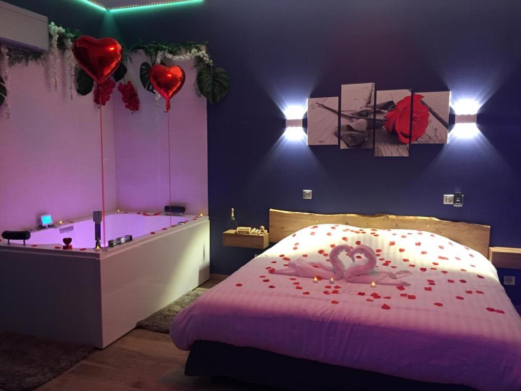 L'EDEN loveroom — love room à Maisons-Alfort