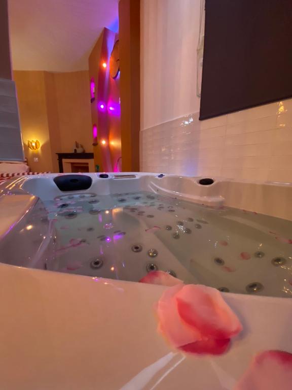 L'enveloppe Romantique — love room à Amiens