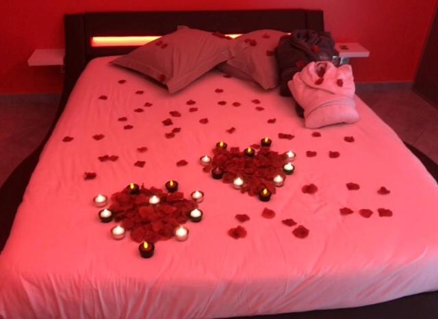 dampierrelove — love room à Dampierre (23km)
