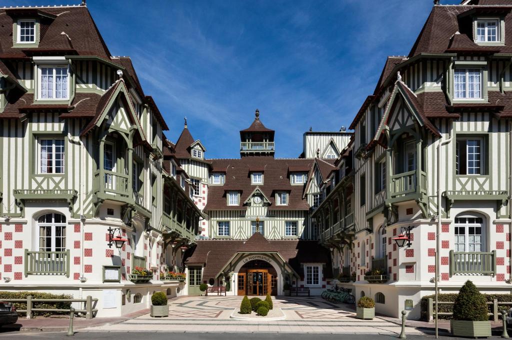 Hôtel Le Normandy — love room à Deauville