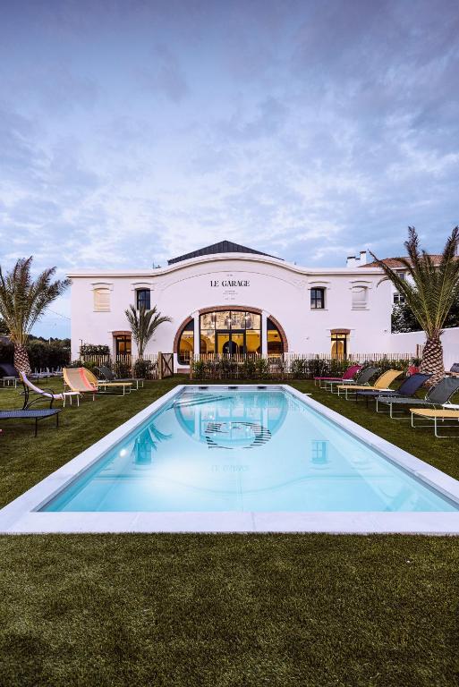 Le Garage Biarritz Hôtel — love room à Biarritz
