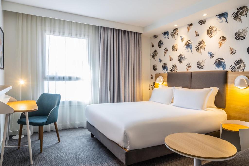 Holiday Inn Perpignan — love room à Perpignan