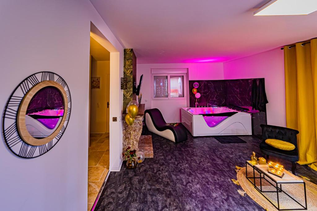 Moulin de Baverans — love room à Dole