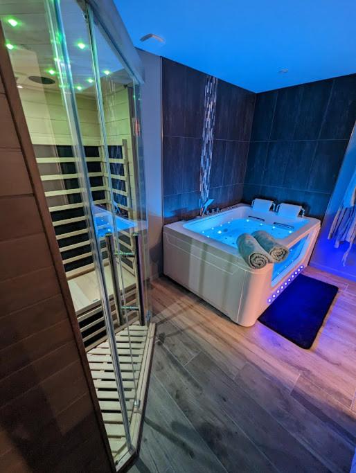 Deliv'Love — love room à Deauville (1km)
