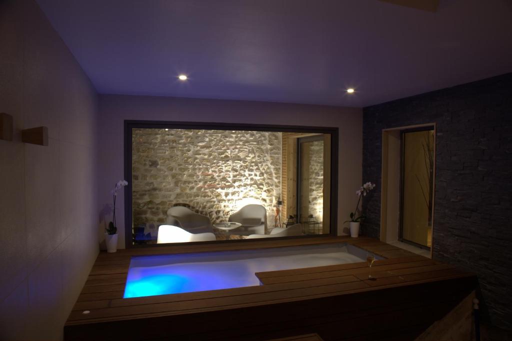 Le Clos des Coteaux — love room à Trigny