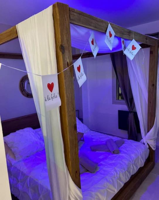 Appartement Spa Monteux — love room à Monteux