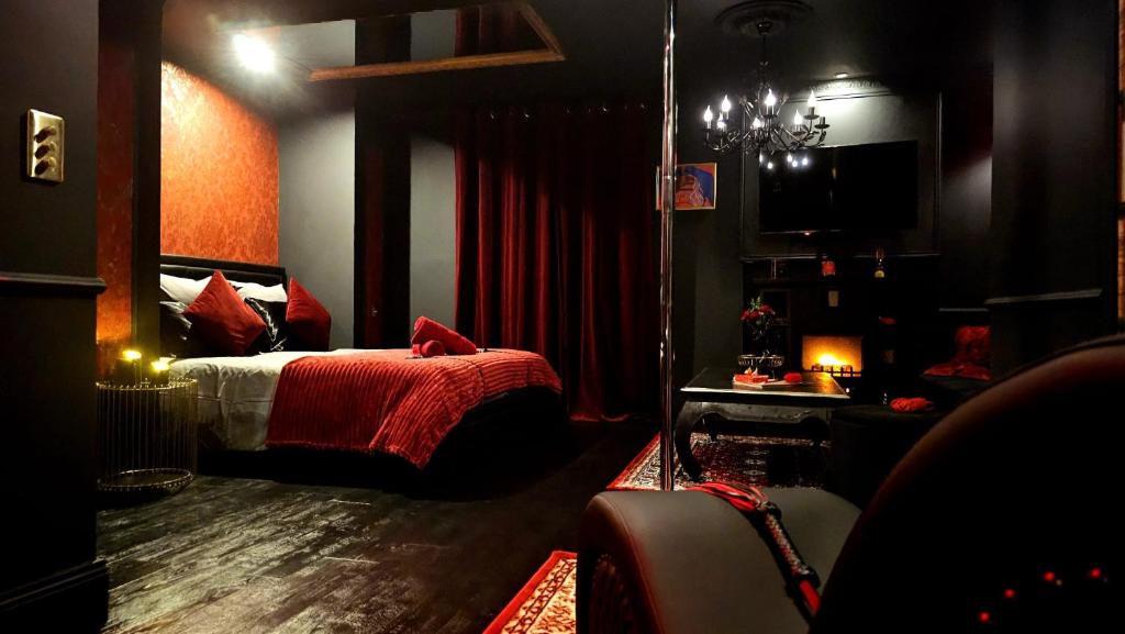 O' Plaisirs Interdits — love room à Caen