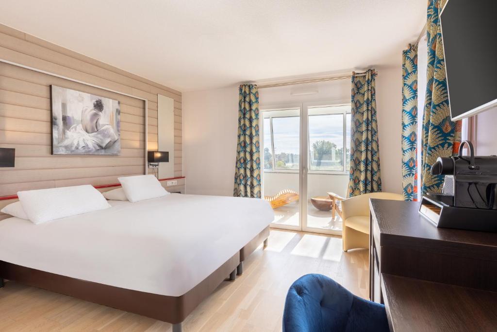 Best Western Hotel & SPA — love room à Lescar